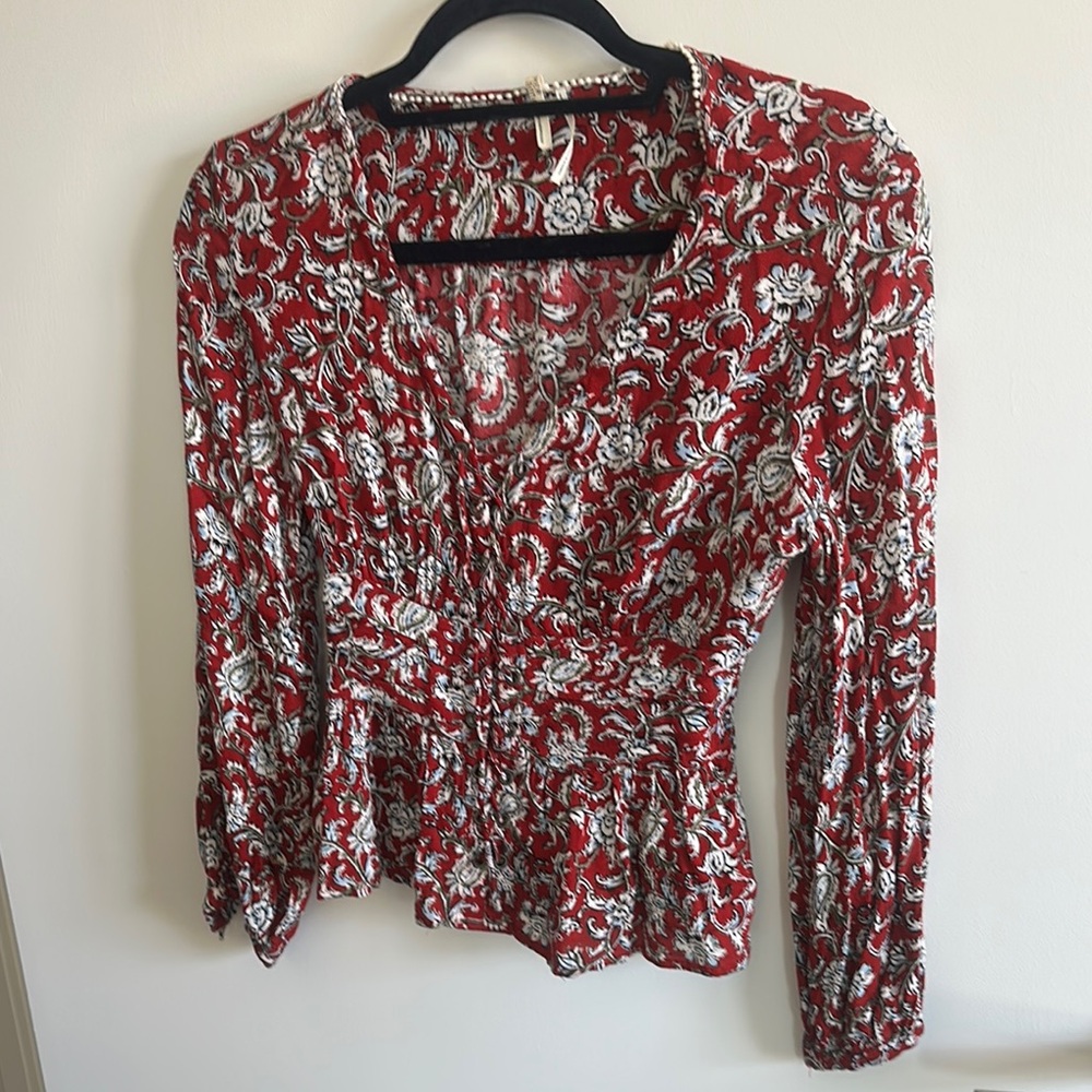 Anthropologie Floral Red and White Women's Top